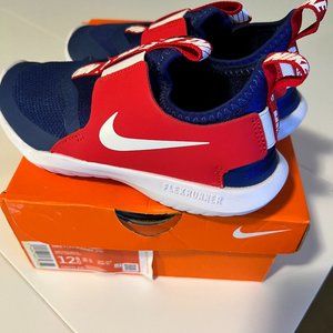 NIB Kids Nike Flex Runner Size 12.5